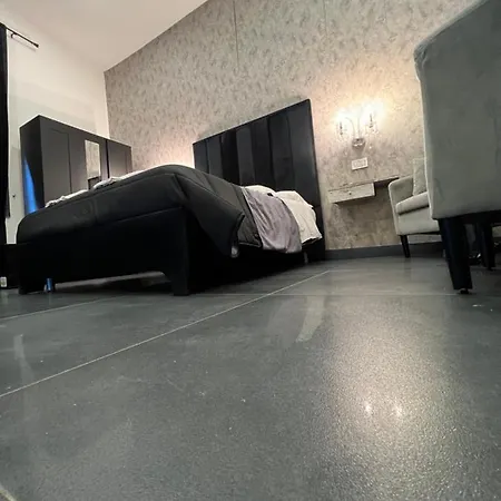 Beb Al Numero 15 Νάπολη